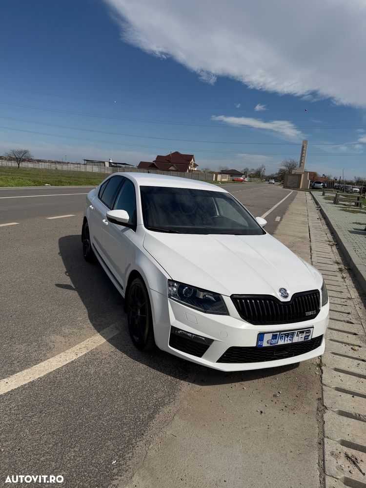 Skoda Octavia 2.0 TDI (Green tec) DSG RS - 3