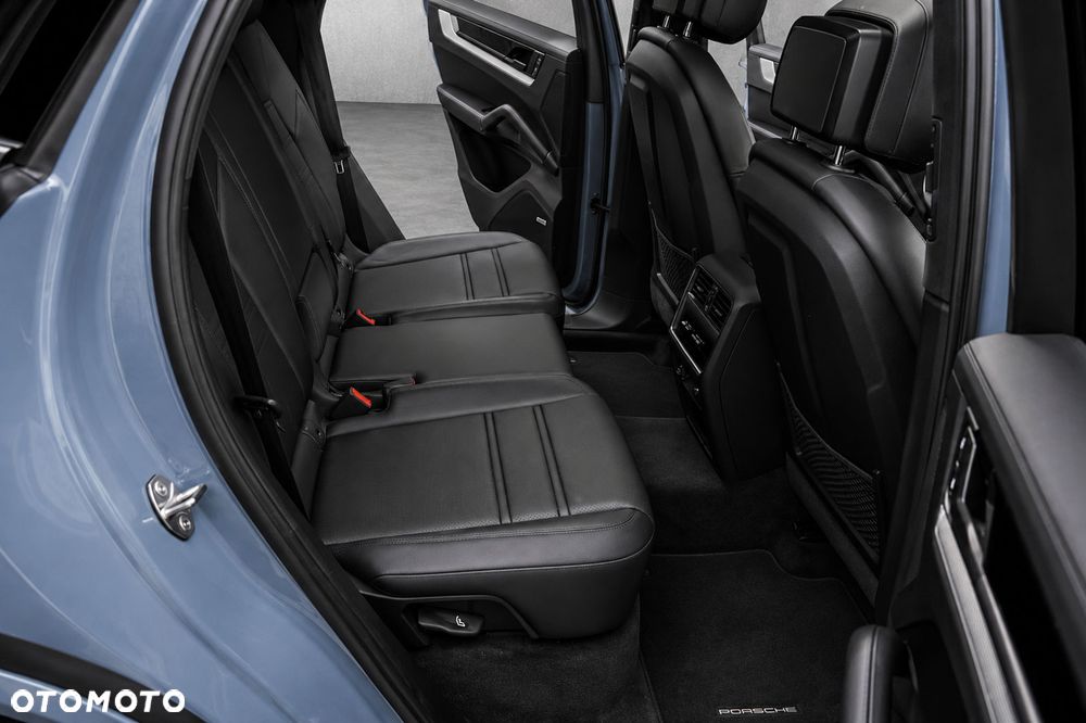 Porsche Cayenne - 9