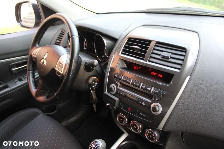 Mitsubishi ASX - 9