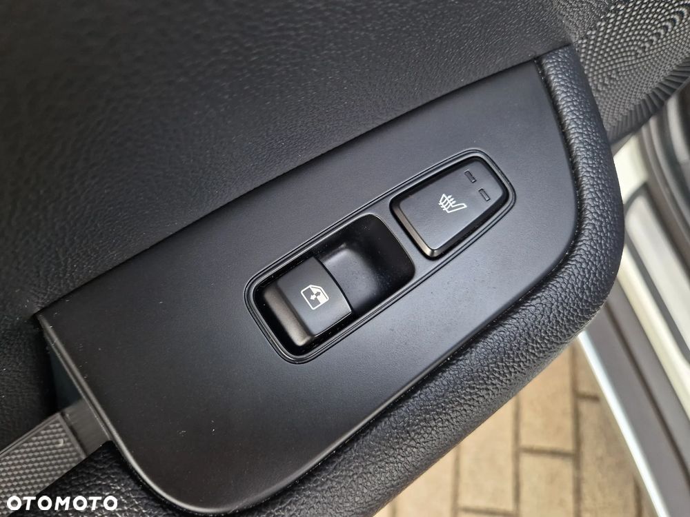Kia XCeed - 32