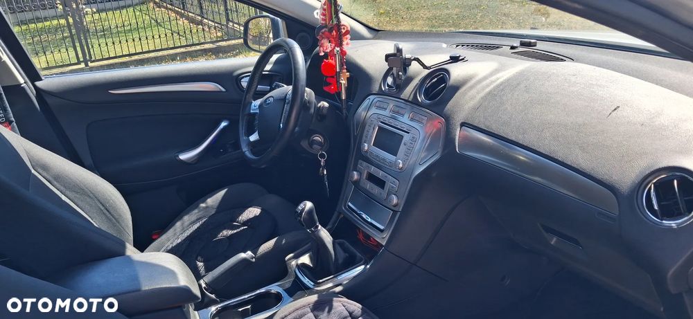 Ford Mondeo 2.0 Titanium - 13