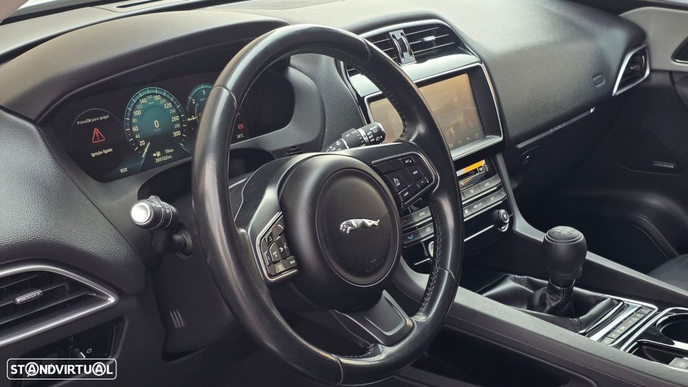 Jaguar F-Pace 20d AWD Prestige - 25