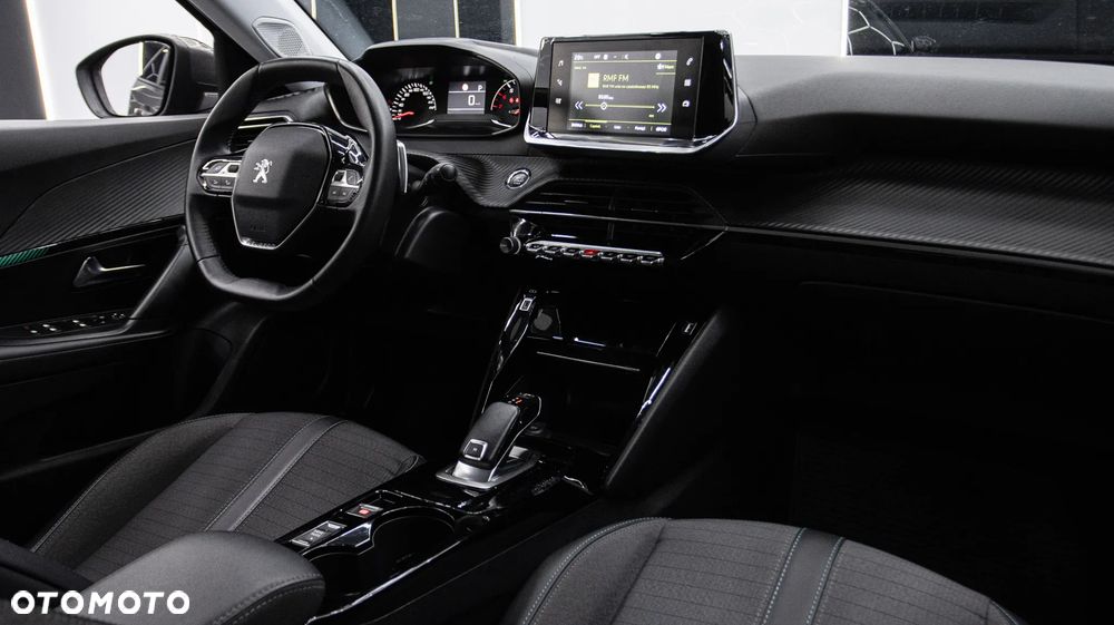 Peugeot 2008 1.2 PureTech Allure S&S EAT8 - 18