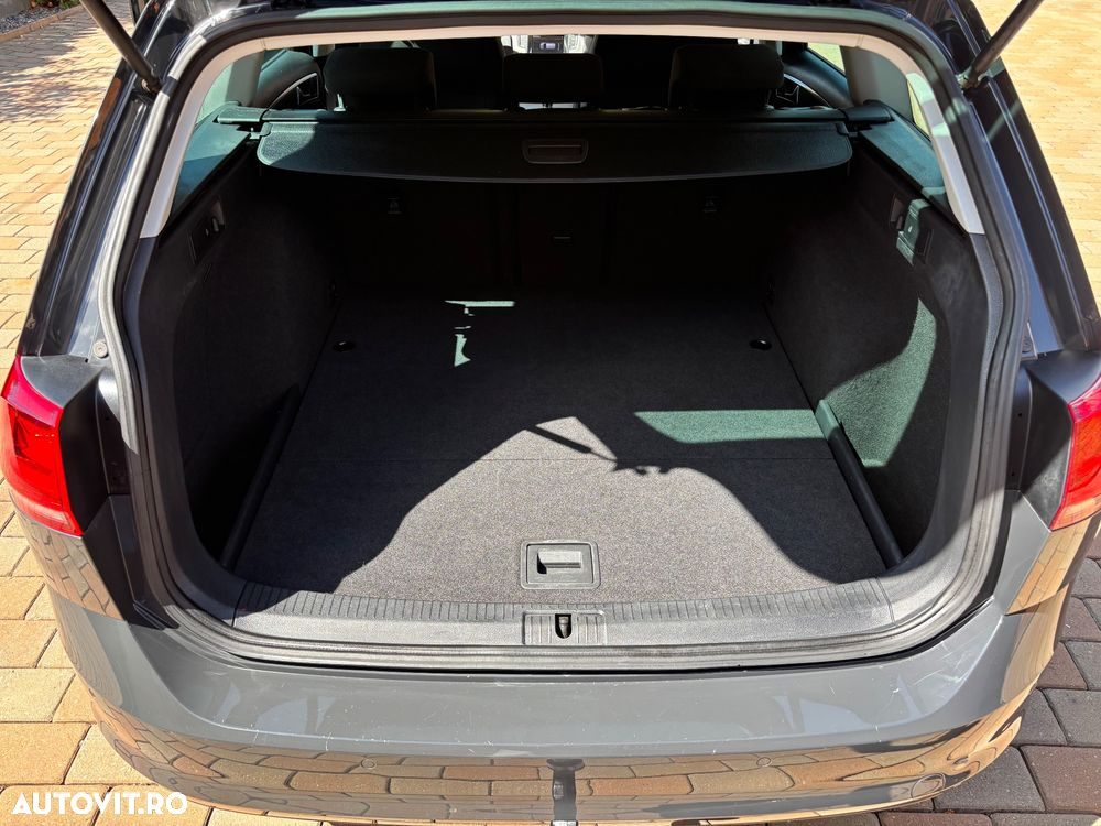 Volkswagen Golf 1.6 TDI BlueMotion Comfortline - 17