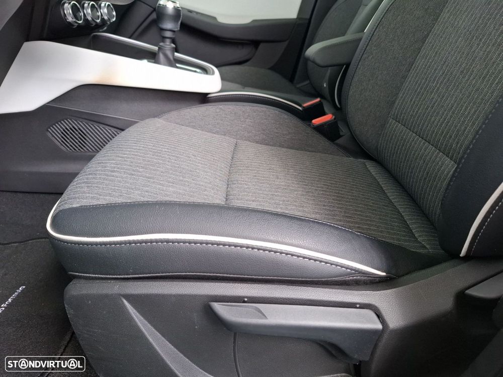 Renault Clio 1.0 TCe Techno - 15