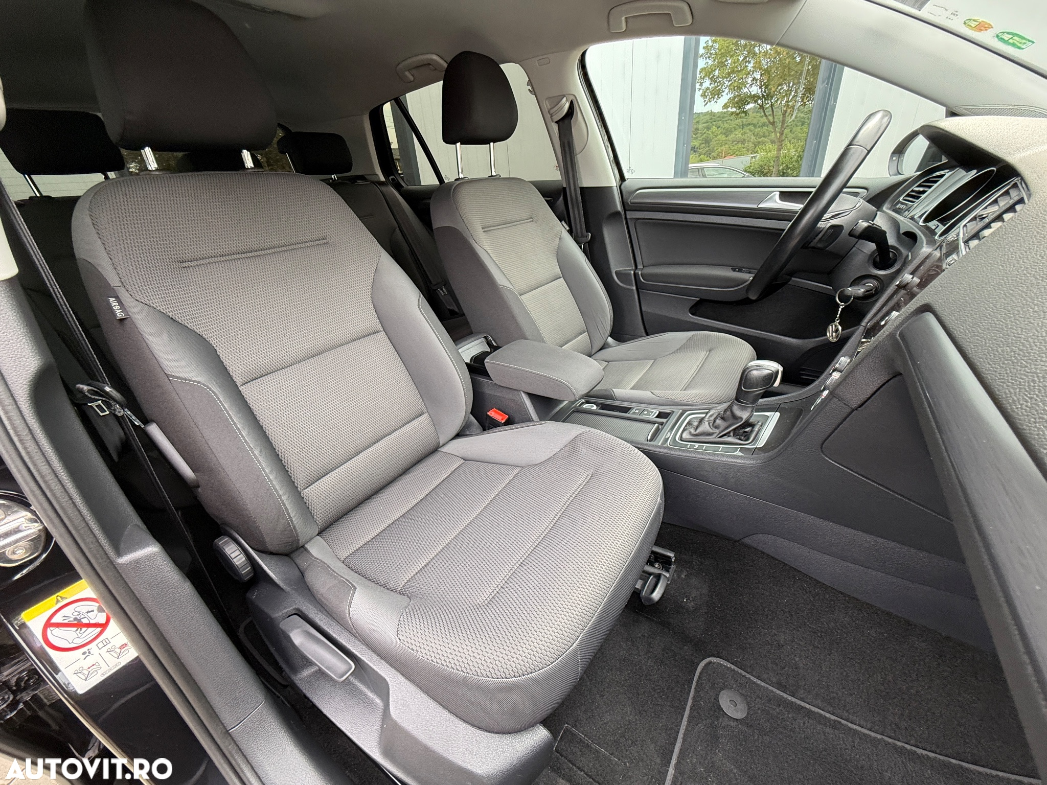 Volkswagen Golf 2.0 BlueTDI DSG Comfortline - 22