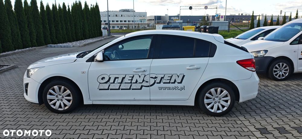 Chevrolet Cruze 1.6 LS - 5