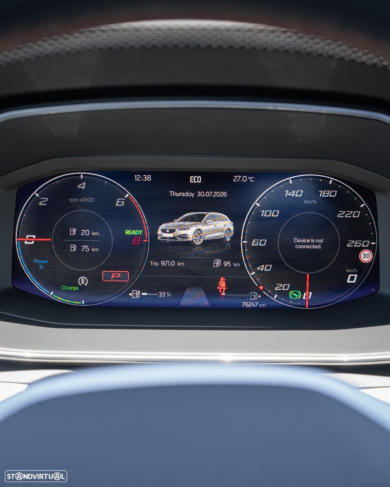 SEAT Leon ST 1.5 e-Hybrid DSG FR Black Edition - 20