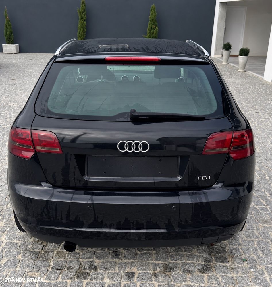 Audi A3 Sportback 1.6 TDI Attraction - 2