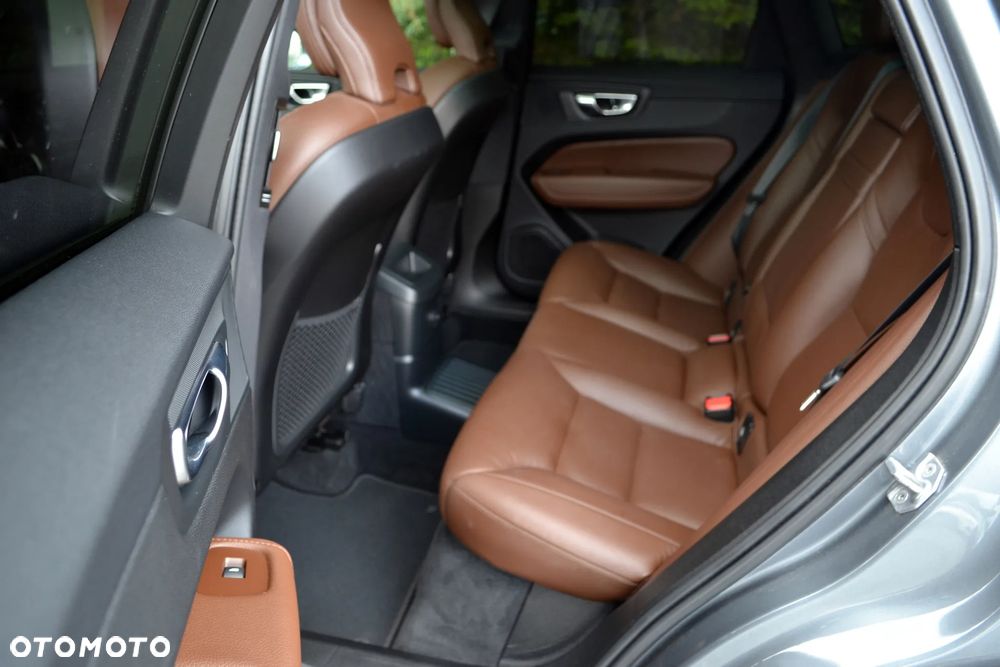 Volvo XC 60 - 26