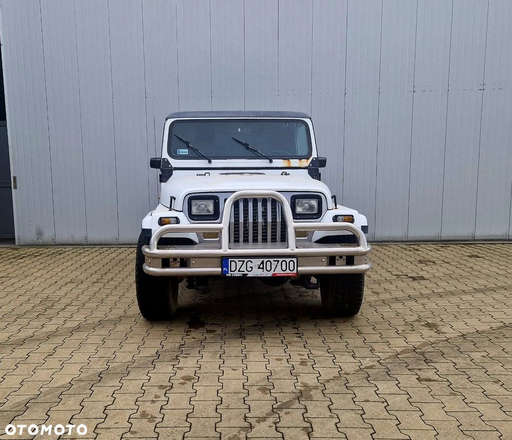 Jeep Wrangler - 5