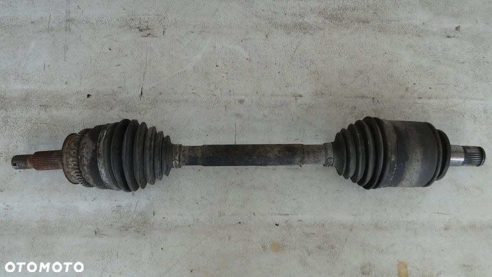 MITSUBISHI PAJERO IV 4 PÓŁOŚ PÓŁOŚKA LEWA KRÓTKA TYL TYLNA 3.2DID - 1