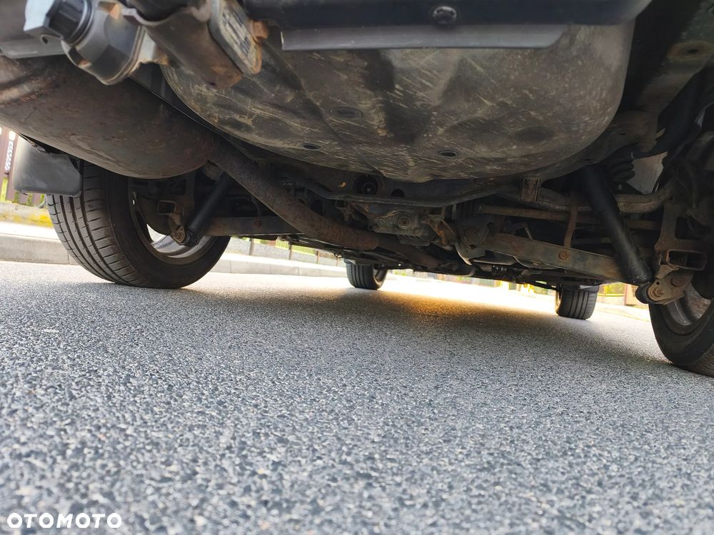 Nissan X-Trail 2.0 dCi 4x4 DPF Platinum - 22