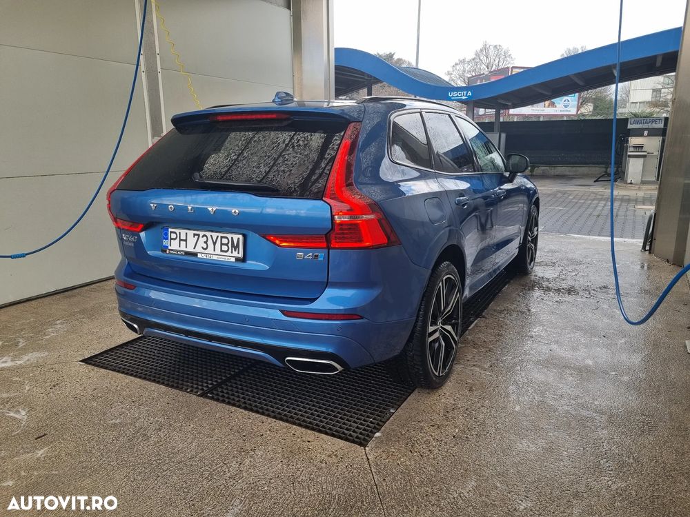 Volvo XC 60 B4 MHEV AT8 AWD R-Design - 2