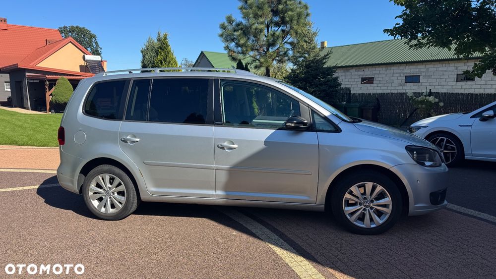 Volkswagen Touran 2.0 TDI DPF STYLE - 3