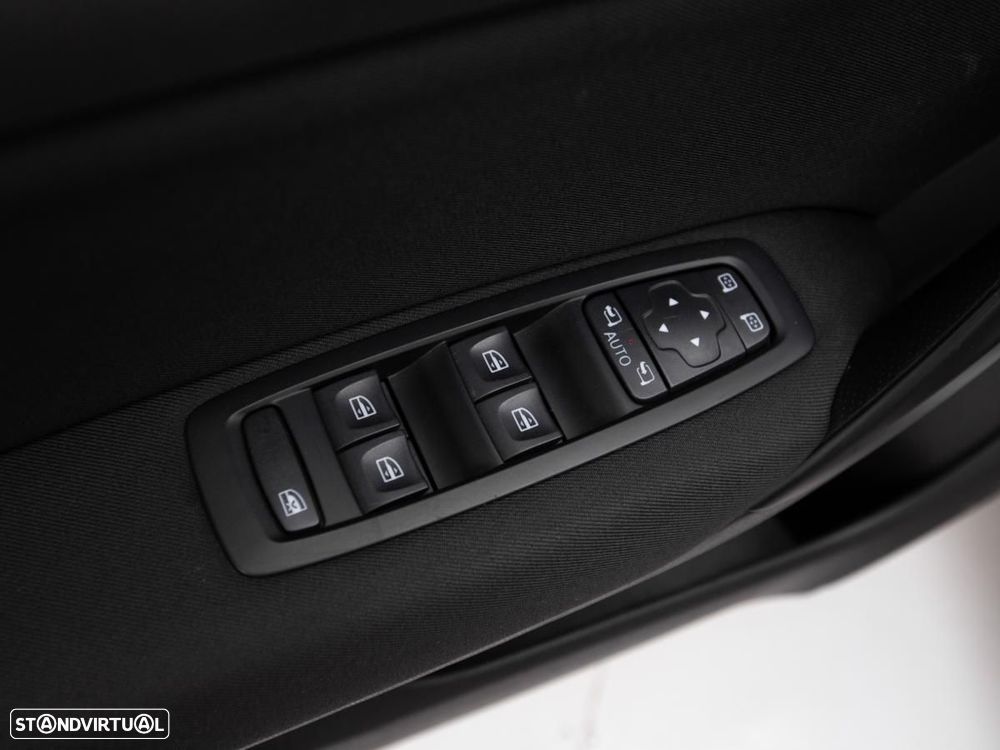 Renault Mégane Sport Tourer - 11