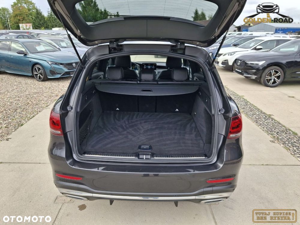 Mercedes-Benz GLC - 31