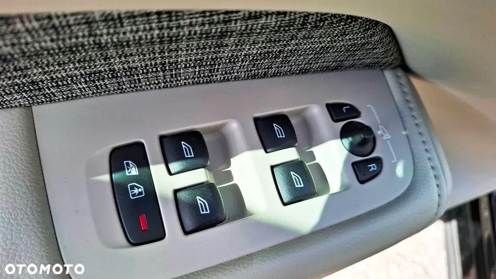 Volvo XC 60 D4 Inscription - 21