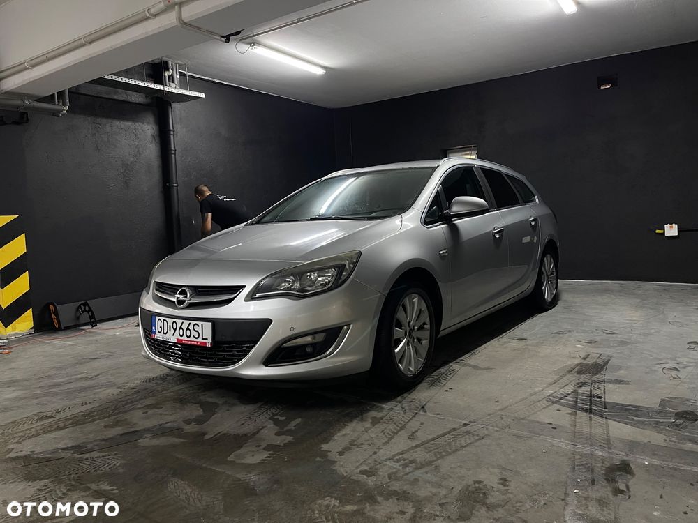 Opel Astra 1.7 CDTI Cosmo - 1