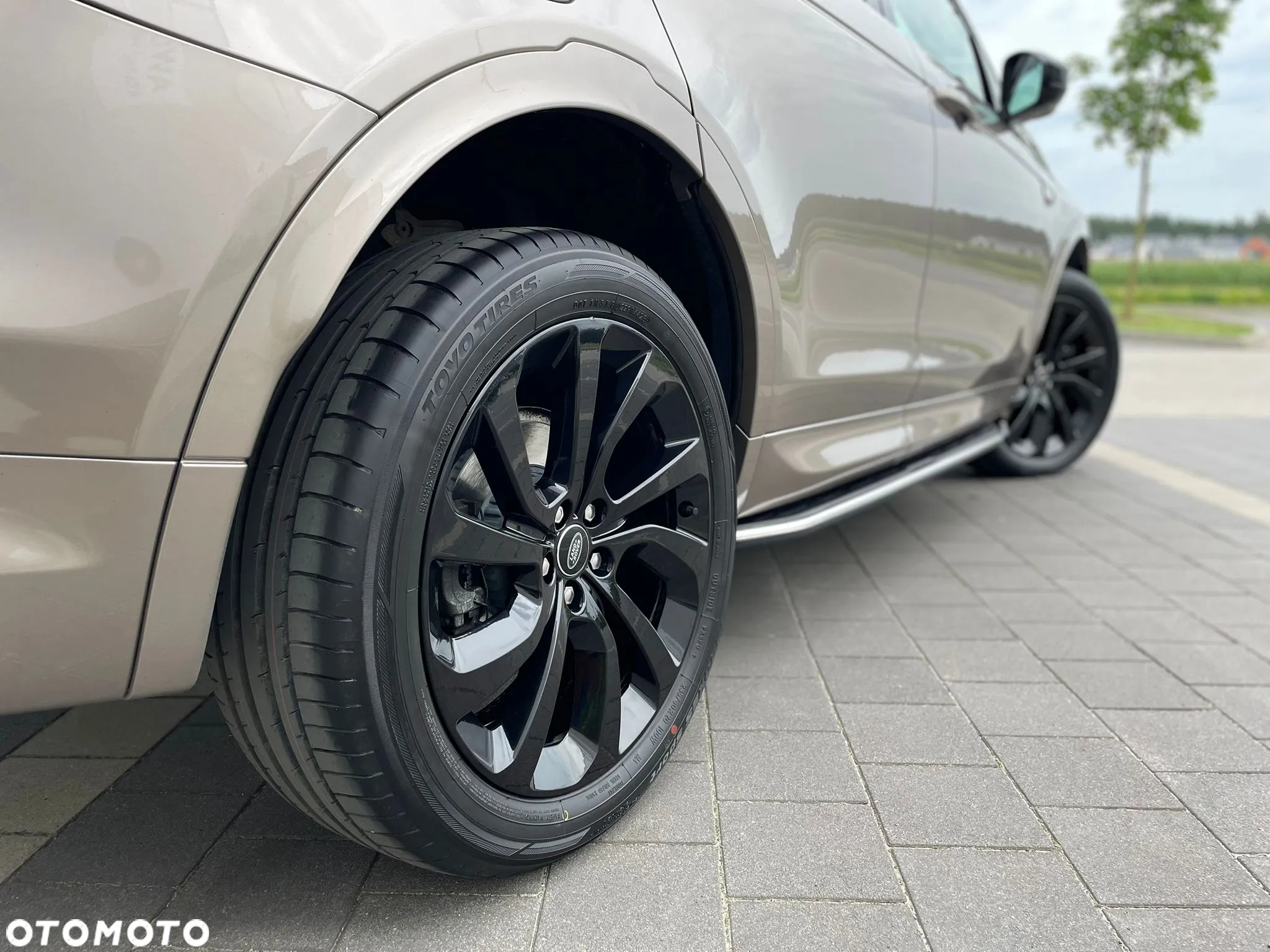 Land Rover Discovery Sport - 11
