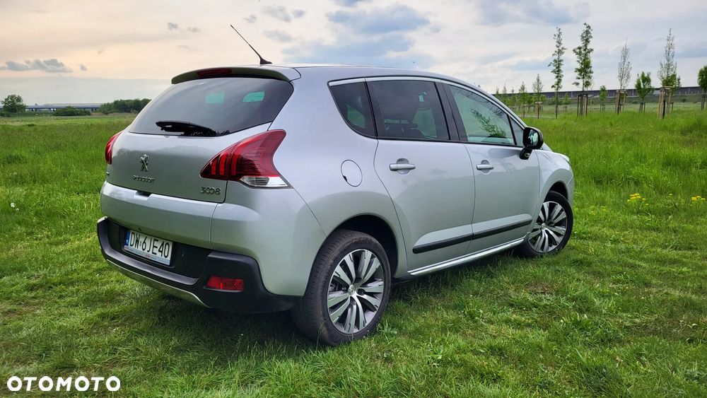Peugeot 3008 1.6 BlueHDi Active S&S EAT6 - 23