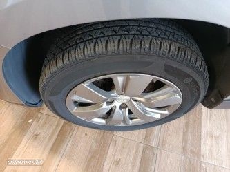 Peugeot 2008 1.2 PureTech Style - 40
