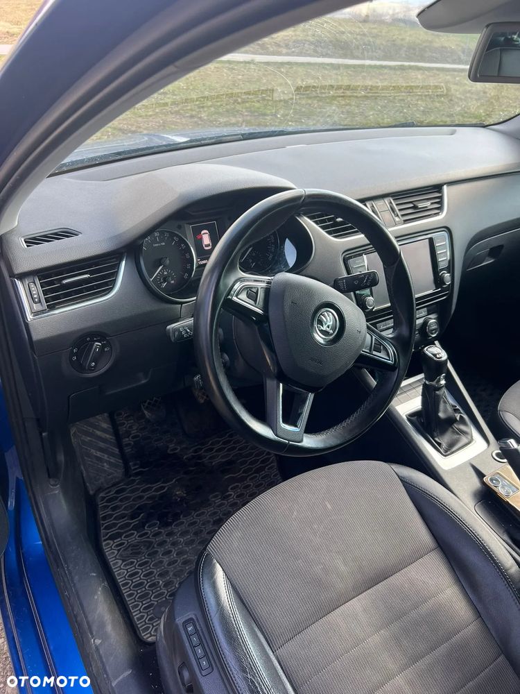 Skoda Octavia 1.6 TDI 4x4 Ambition - 40