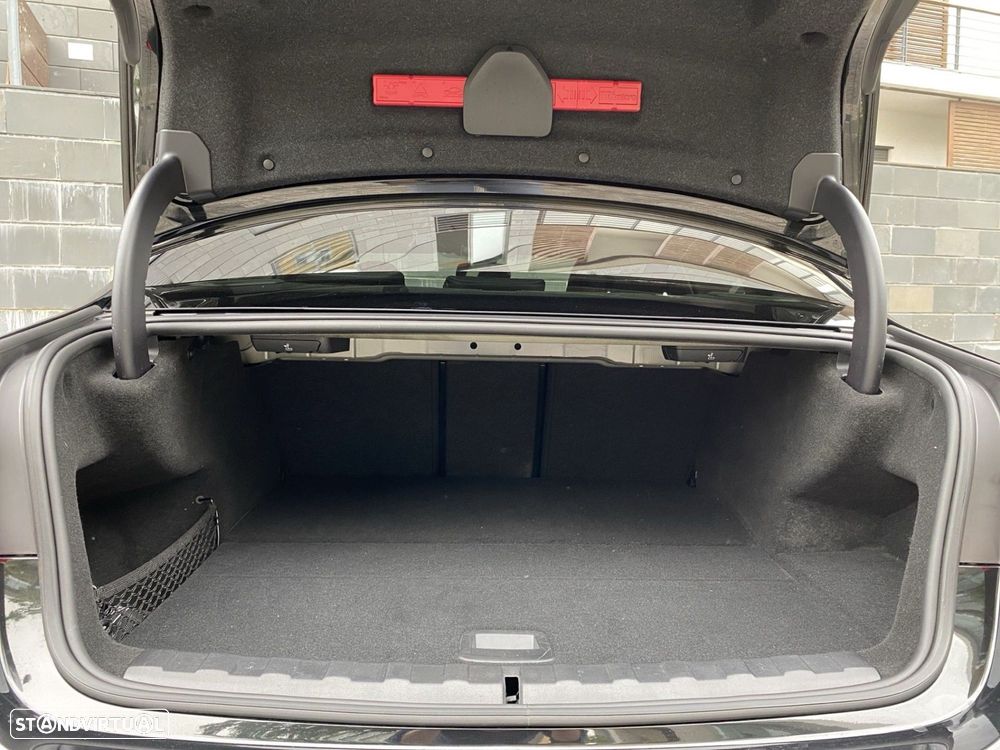 BMW 330 e Pack Desportivo M Pro Auto - 19