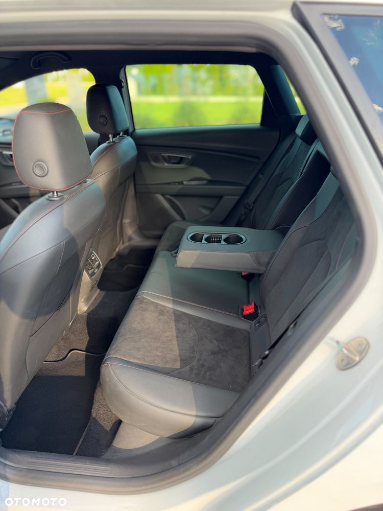 Seat Leon 1.5 eTSI OPF DSG FR Black Edition - 37