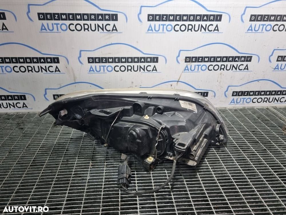 Far Stanga Volvo XC60 2008 - 2013 SUV 4 Usi (1105) Fara xenon - 4