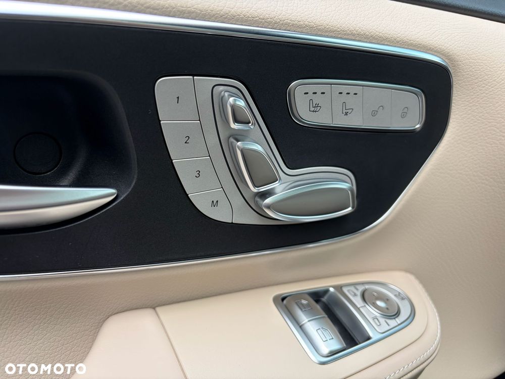 Mercedes-Benz Klasa V 300 d 4-Matic 9G-Tronic Exclusive (d³ugi) - 13