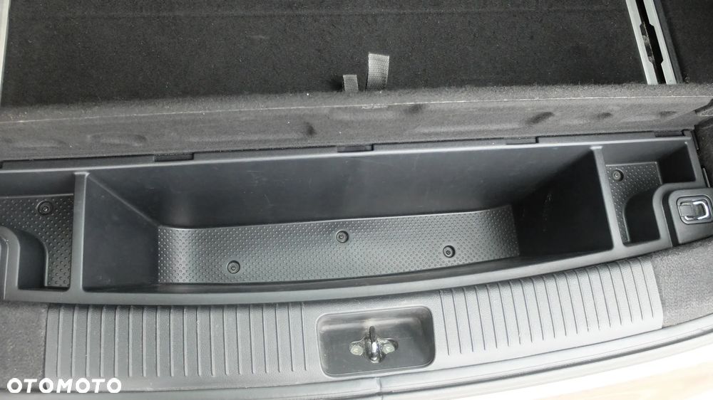 Kia Ceed Cee'd 1.6 GDI L - 29