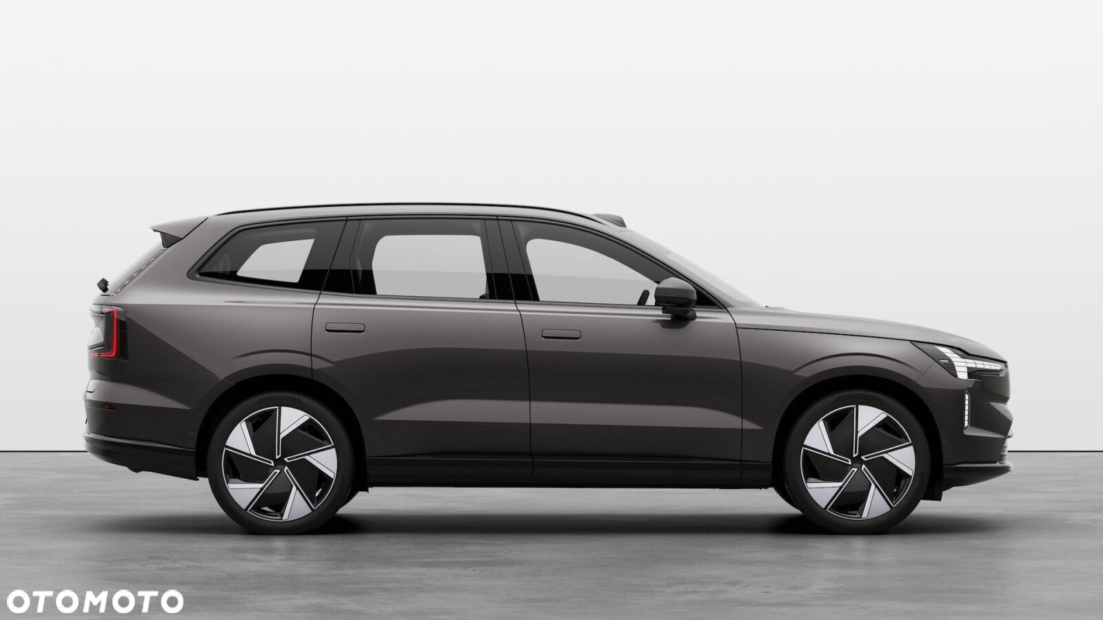 Volvo EX90 - 4