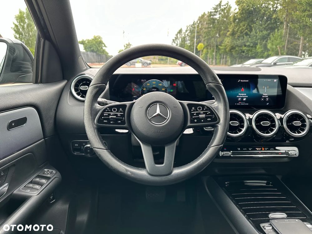 Mercedes-Benz GLA 200 Style - 14
