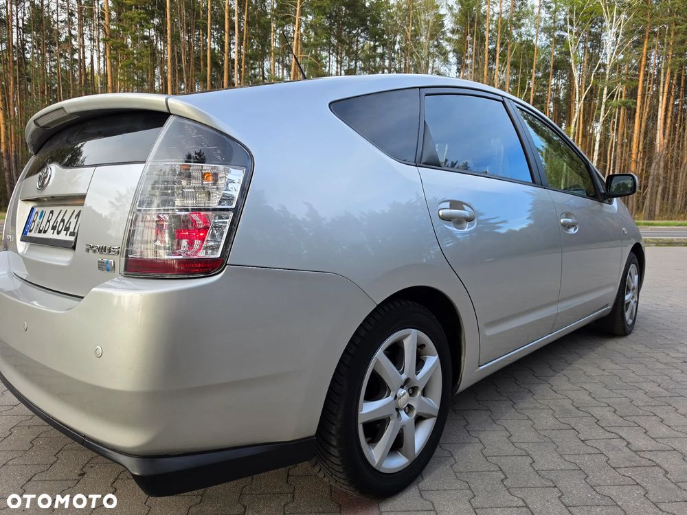 Toyota Prius 1.5 VVT-i Prestige - 7