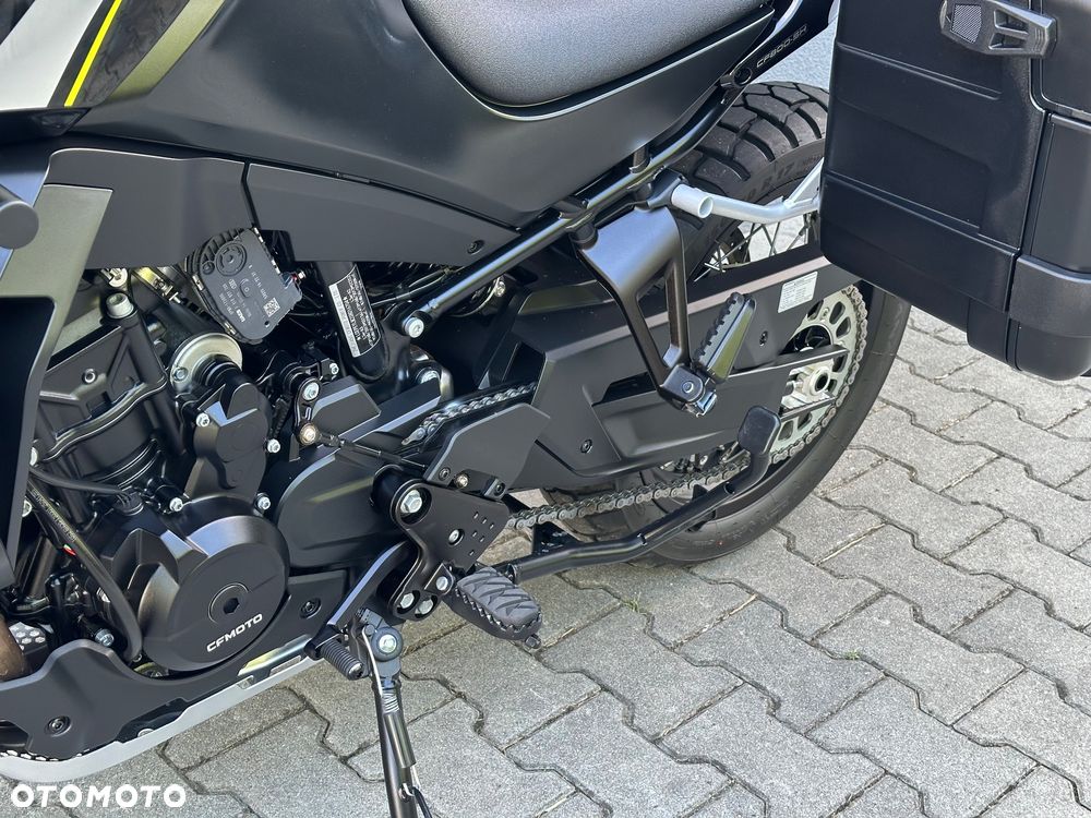 CFMoto 800MT Explore - 16