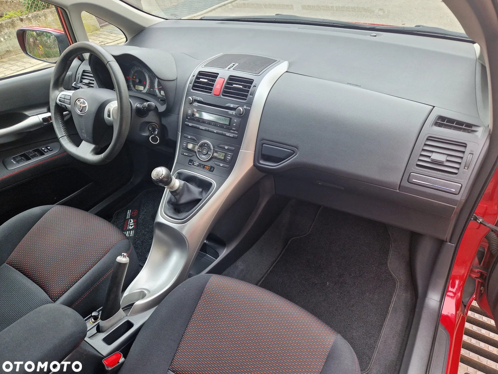 Toyota Auris 1.6 Club - 5