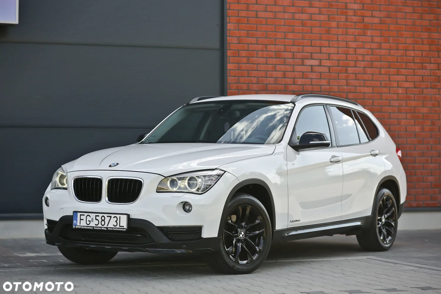 BMW X1 - 11
