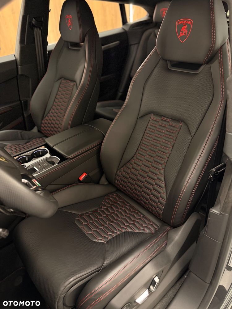 Lamborghini Urus Standard - 22
