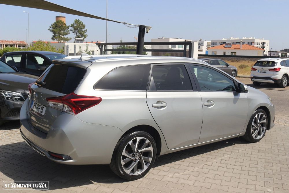 Toyota Auris Touring Sports 1.4 D-4D Comfort+Pack Sport - 20