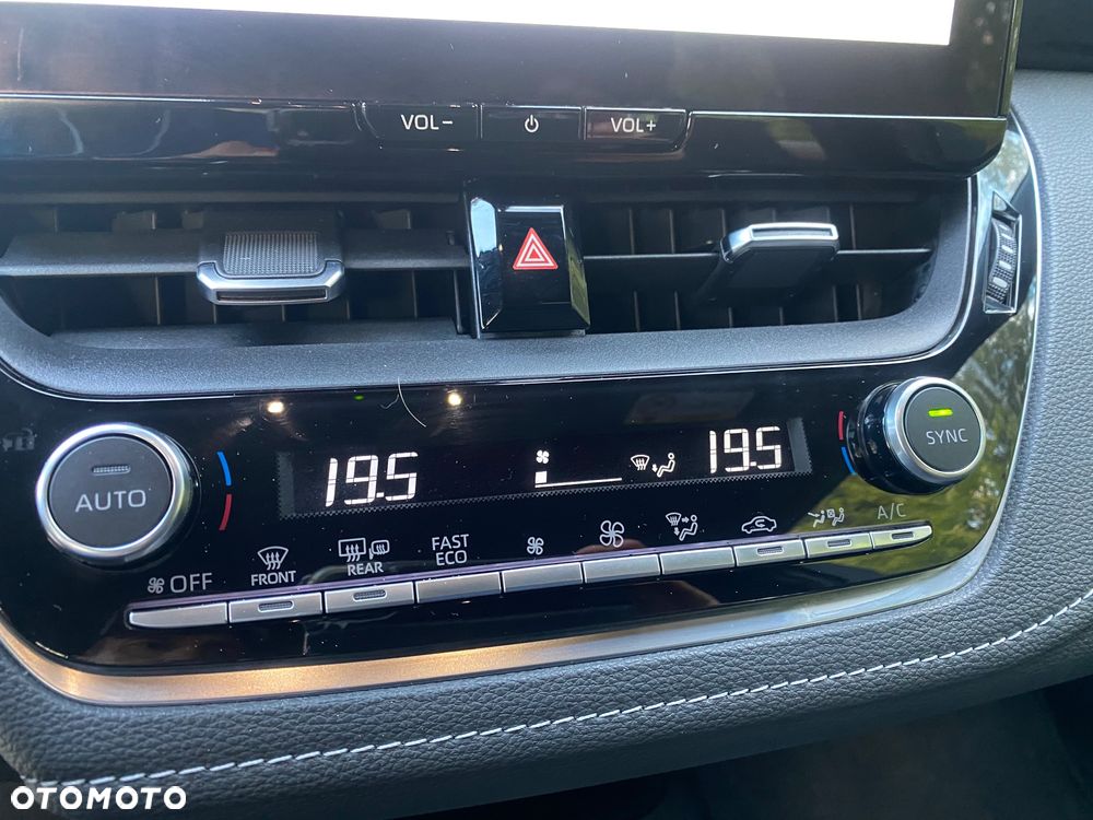Toyota Corolla 1.8 Hybrid Comfort - 25