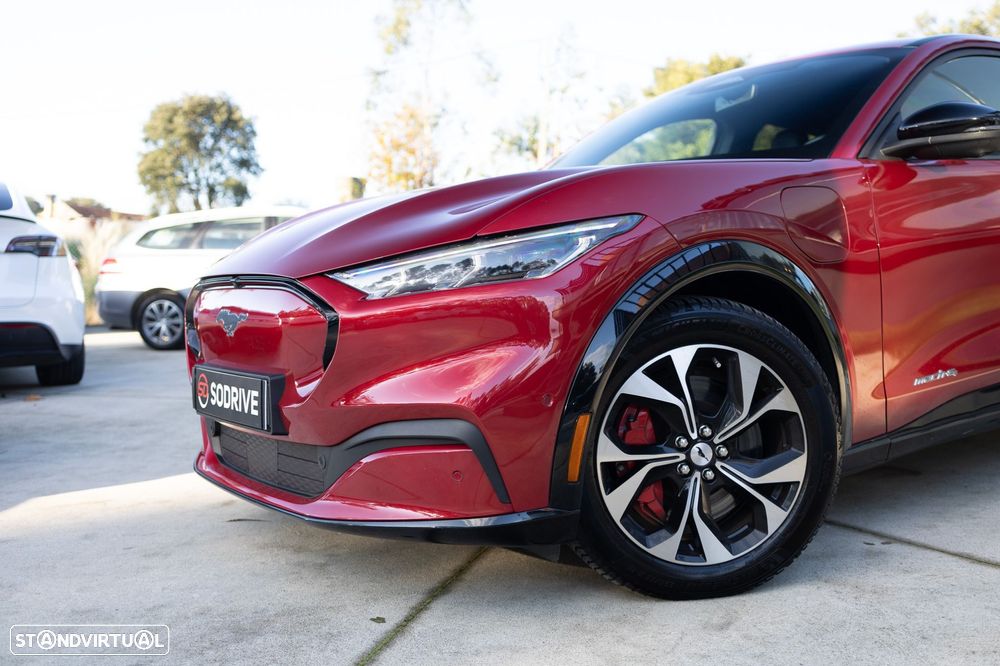 Ford Mustang Mach-E AWD PREMIUM - 18