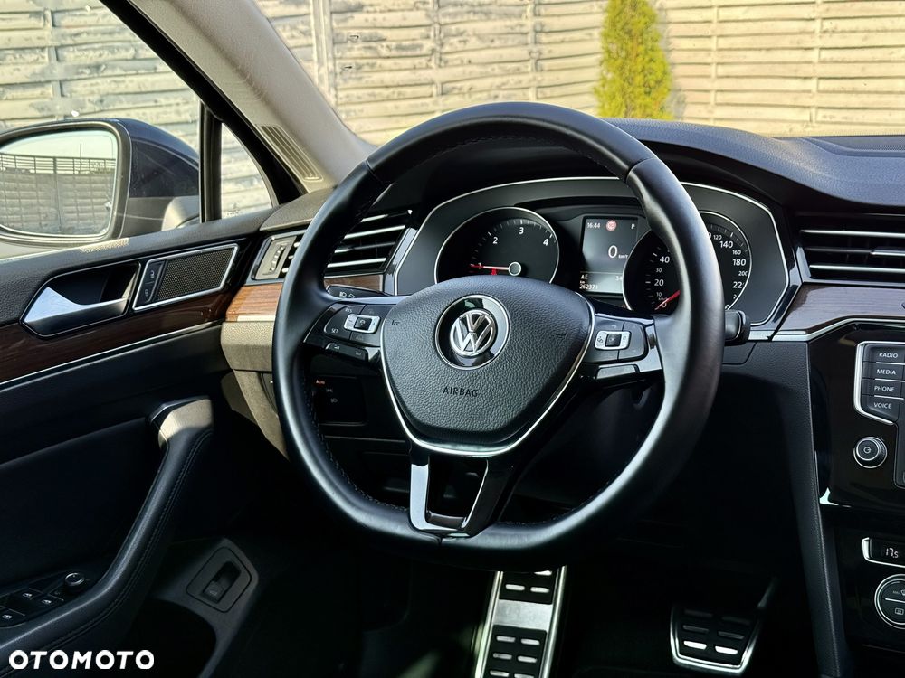 Volkswagen Passat - 7