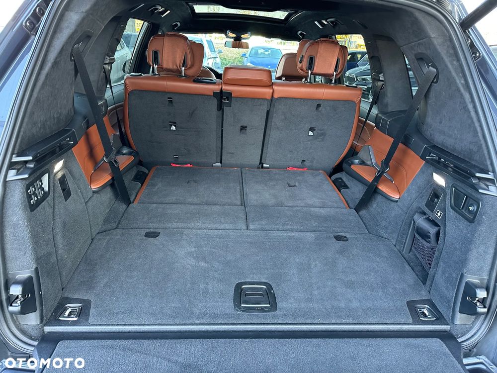 BMW X7 - 31