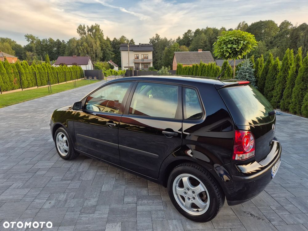 Volkswagen Polo 1.4 16V Q-Line - 26