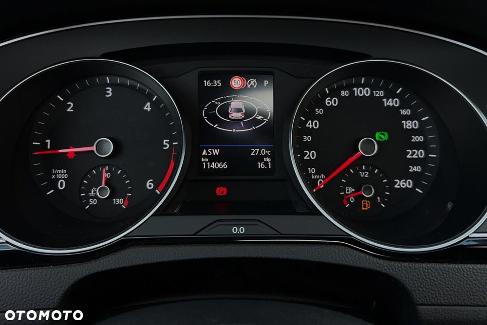 Volkswagen Passat 2.0 TDI Business DSG - 24