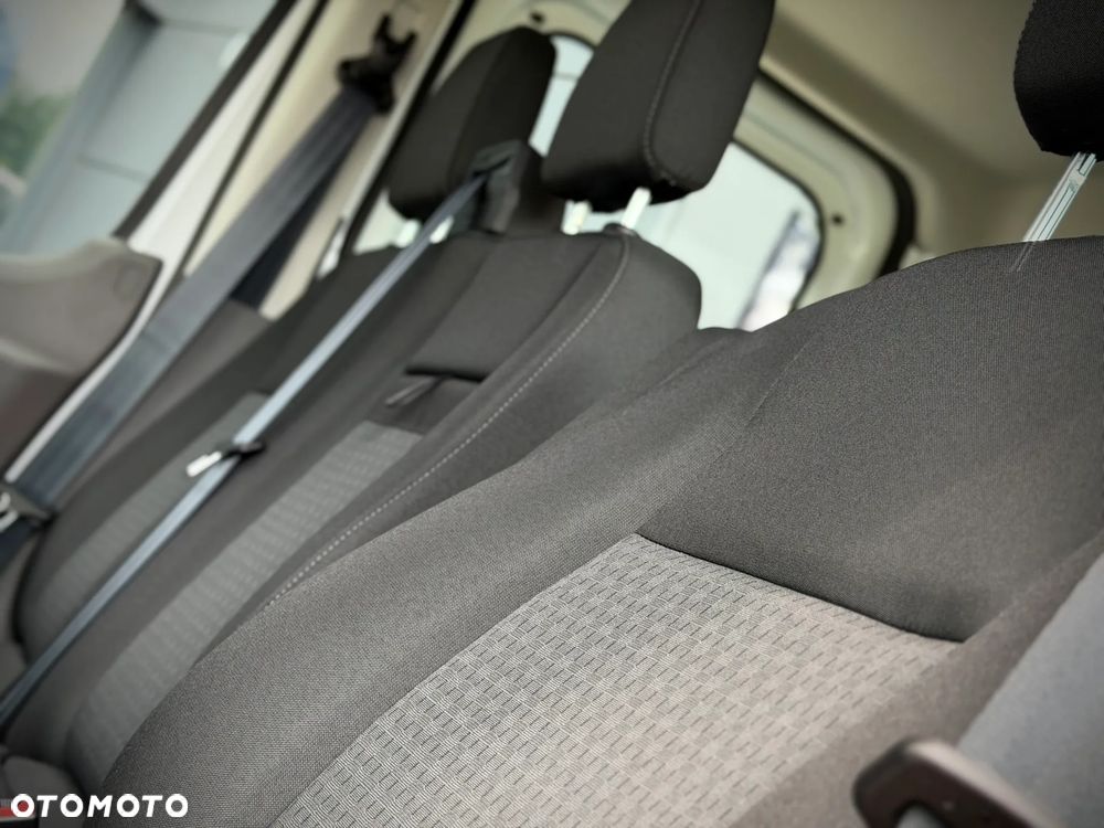 Ford Transit - 21