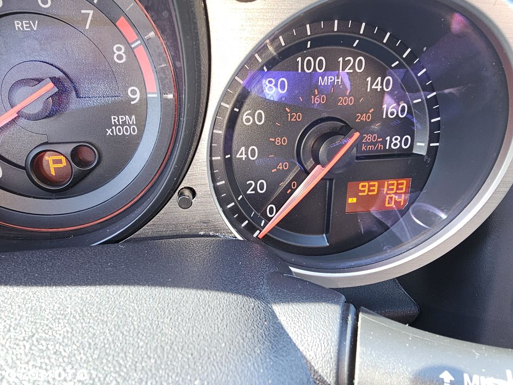 Nissan 370 Z - 14