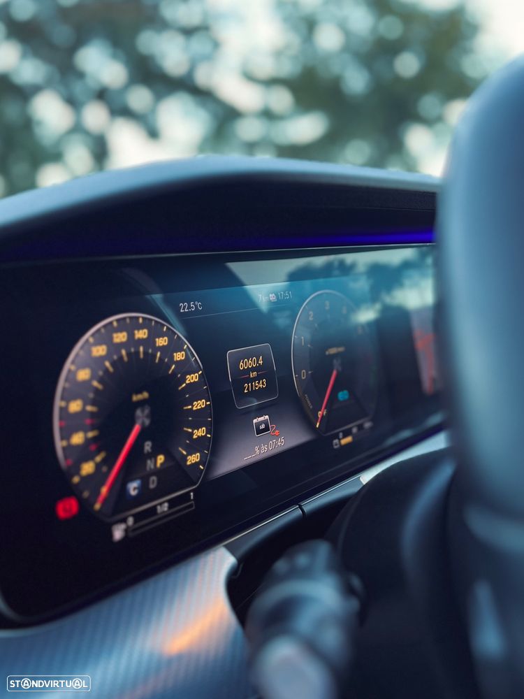Mercedes-Benz E 300 Bluetec Hybrid Avantgarde - 8