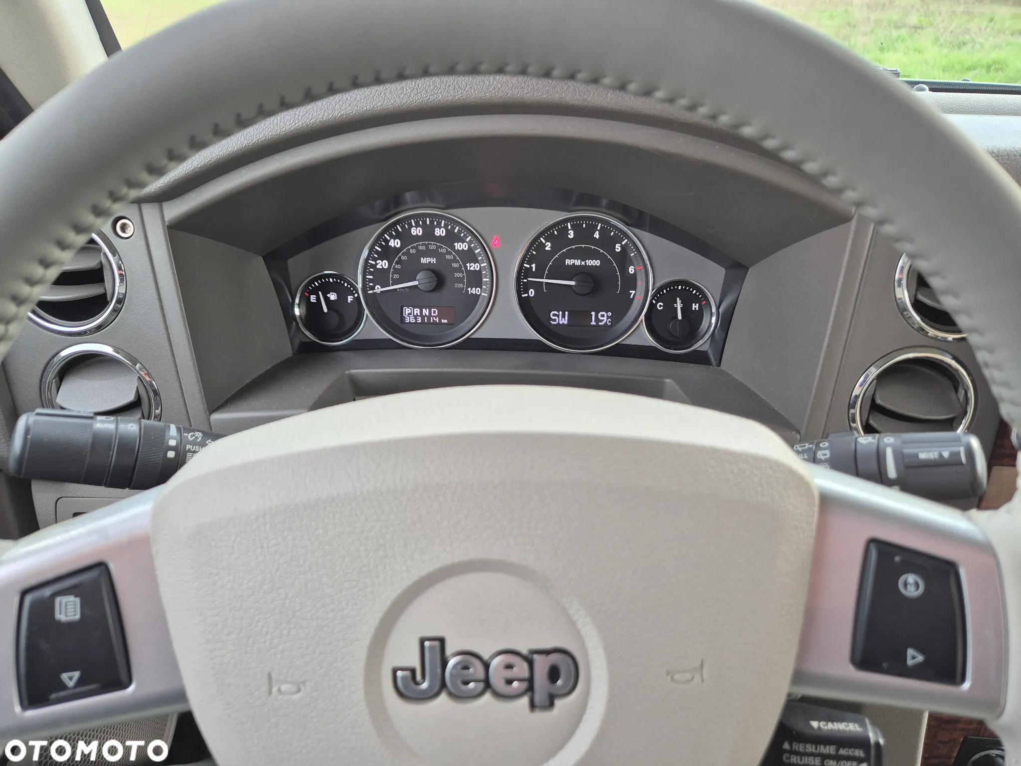 Jeep Commander 4.7 V8 - 16